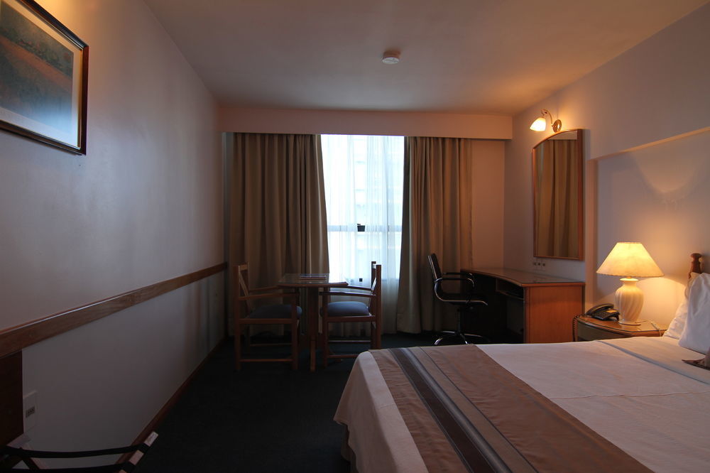 Crystal Palace Hotel Montevideo Exterior photo
